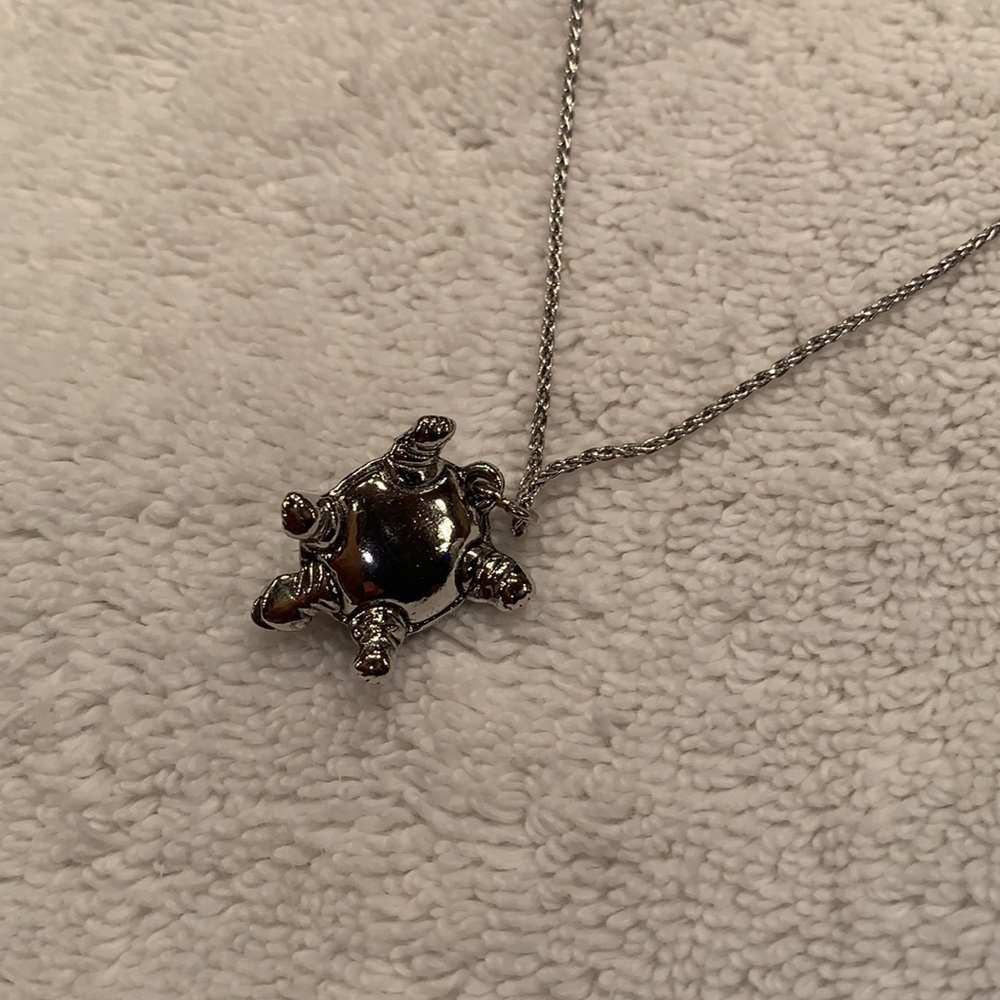 Turtle necklace - Picture 3 of 4
